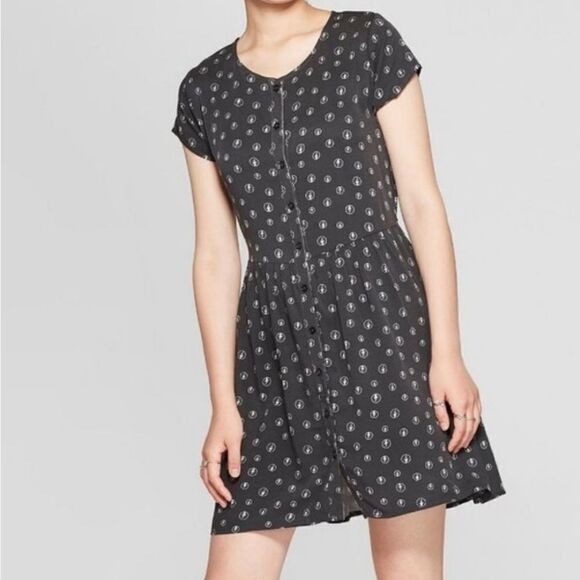 ROCK‎ BY JUNKFOOD AC/DC black tie back short sleeve dress M - Picture 1 of 10